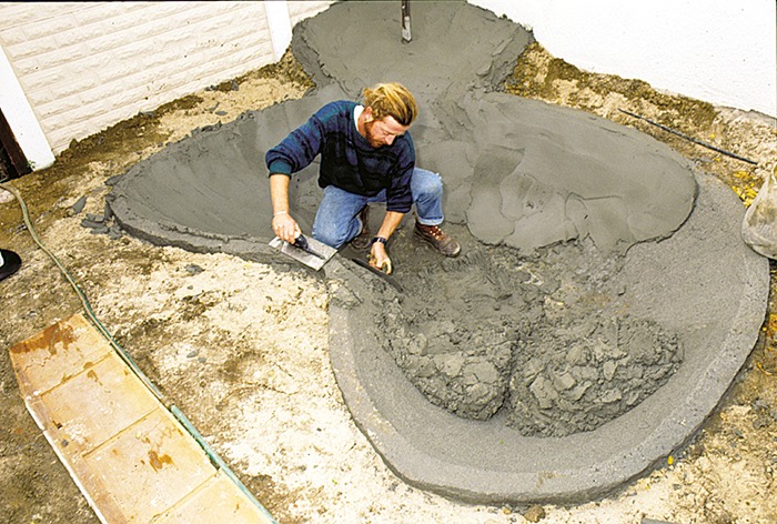 concrete pond level