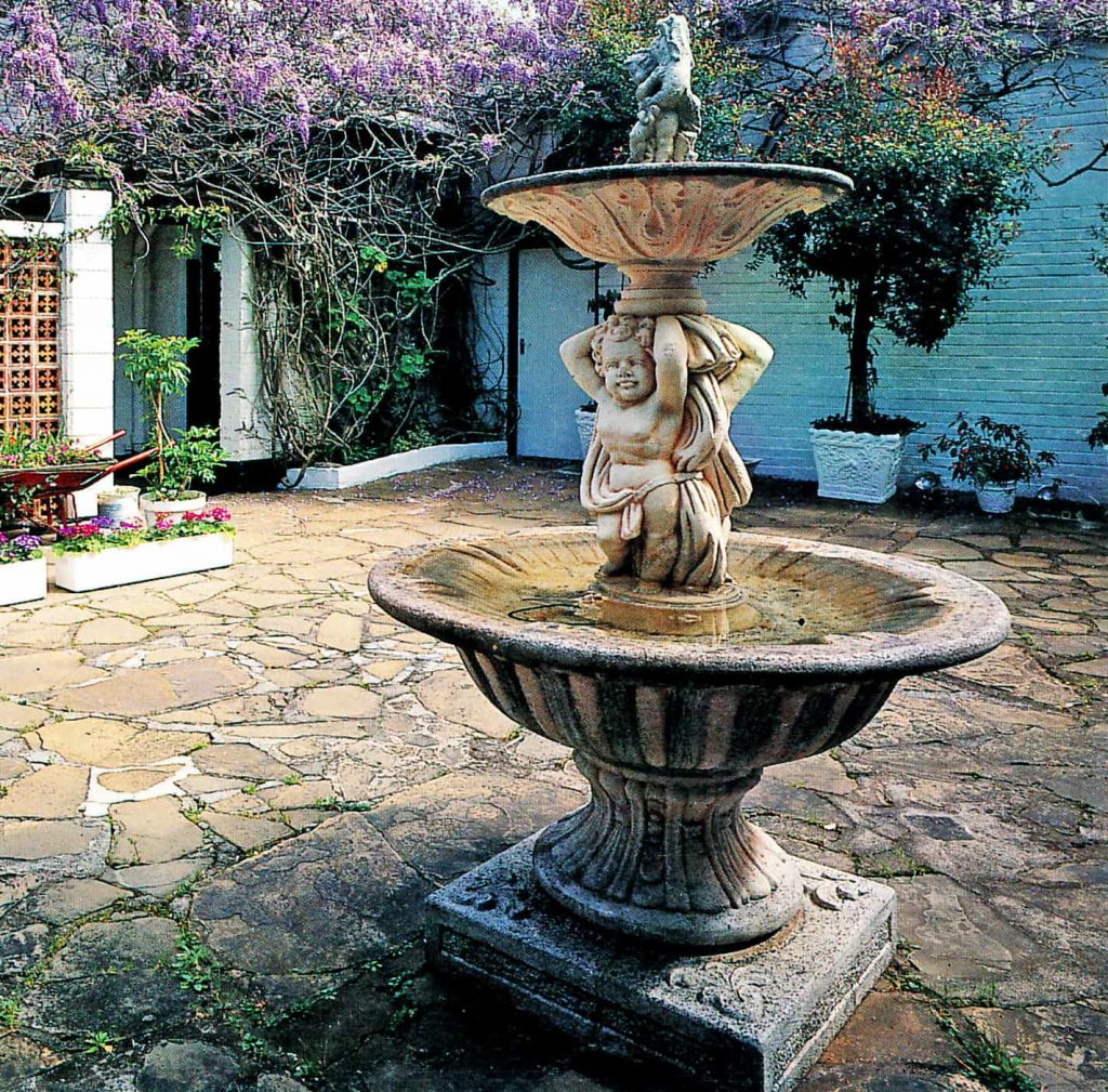 fountain bird bath